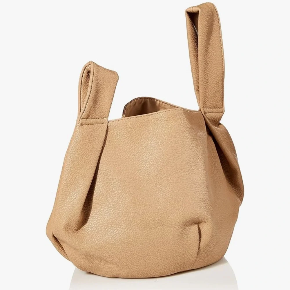 Chic Tan Women's Tote Bag - Picture 3 of 4